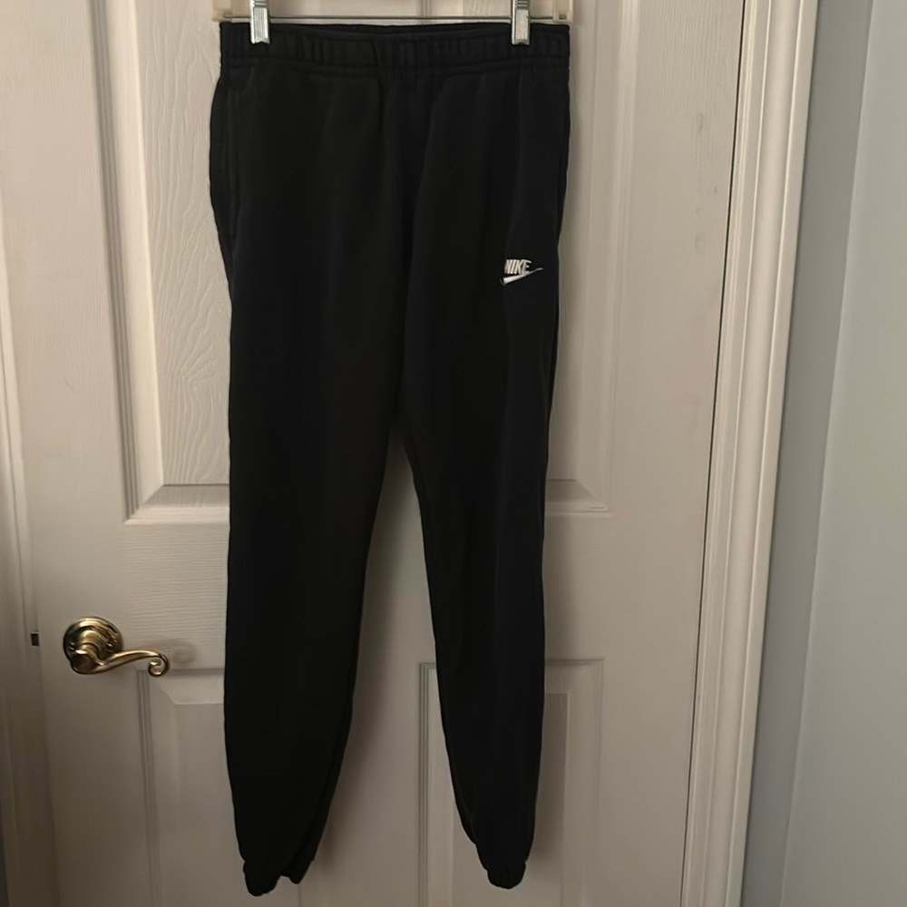 Nike joggers. Men’s XS.